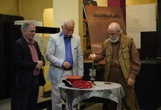سوگند سیاه باز جوان و رخصت آغاز اجرای نمایش 