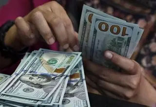 اعلام جدیدترین قیمت انواع ارز در بازار؛ دلار 155 هزار و 800 تومان شد