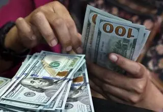 اعلام جدیدترین قیمت انواع ارز در بازار؛ دلار 155 هزار و 800 تومان شد