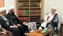 دیدار خانواده شهید علی لاریجانی با آیت‌الله سبحانی