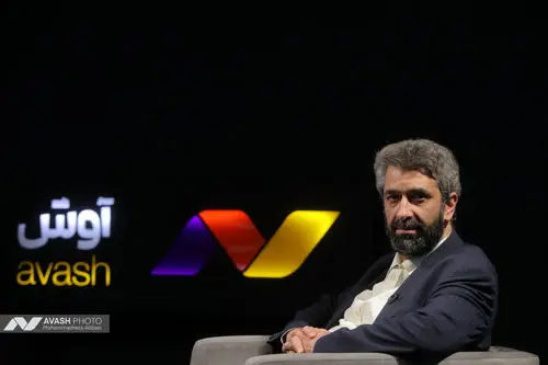 بازدید سید محمد مهدی طباطبایی معاون ارتباطات و اطلاع‌رسانی دفتر رئیس جمهور از تحریریه آوش