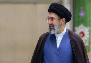 رهبر انقلاب: مصوبات مجلس معطوف به امید آفرینی و آینده کشور باشد