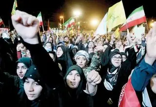 تندروها‌ این بار علیه‌ اهل خانه 