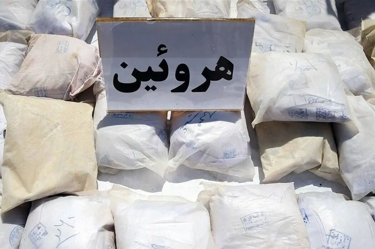 کشف ۲۷ کیلوگرم هروئین و ۹ فشنگ جنگی قاچاق در منطقه