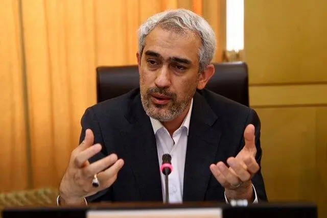 مدنیزاده: وضعیت تحصیلی بنده برای نهادها کاملا روشن است