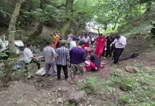 فوت ۳ نفر در اثر واژگونی خودرو در محور اطاقور لنگرود