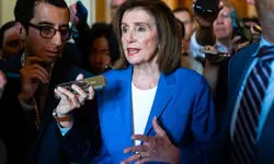 تورم در آمریکا صدای پلوسی را هم در آورد؛ ترامپ فعلاً جنگ را انتخاب کرده است