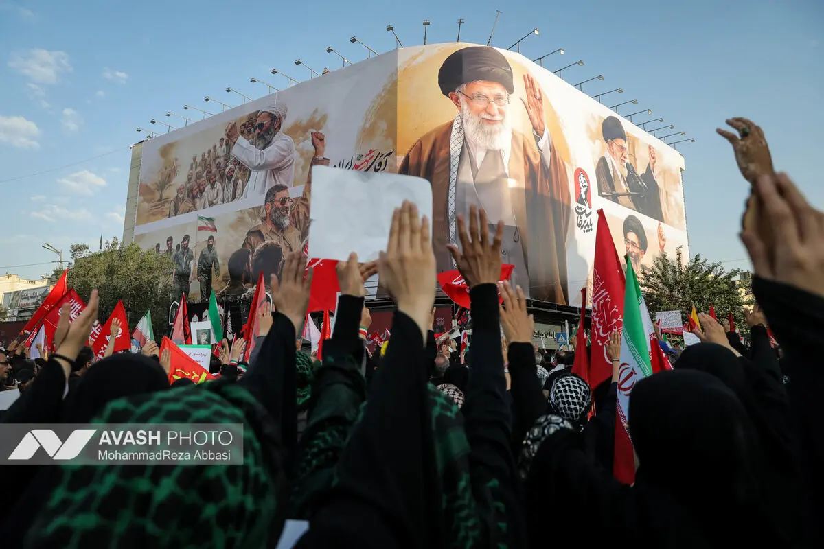 مراسم تشییع پیکر مطهر رهبر شهید انقلاب در تهران - ۲