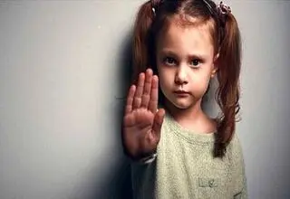 «نه» گفتن را به کودکان بیاموزیم