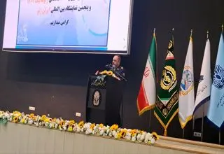 وزیر دفاع: نباید فولاد و ذوب‌آهن را به اصفهان می‌بردیم