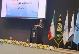 وزیر دفاع: نباید فولاد و ذوب‌آهن را به اصفهان می‌بردیم