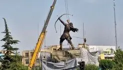 رونمایی از مجسمه «آرش کمانگیر» در میدان ونک