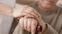 چگونه علائم پارکینسون در افراد مسن را تشخیص دهیم؟