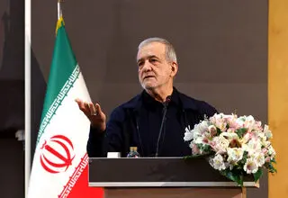 رئیس‌جمهور: مأموریت نظام سلامت فراتر از درمان بیماری است