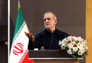 پزشکیان: دولت با همه توان در کنار تولیدکنندگان بخش کشاورزی ایستاده است