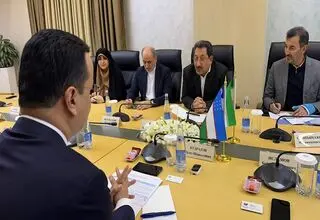 تاکید بر توسعه روابط تجاری و سرمایه گذاری در دیدار وزیر صمت با وزیر صنایع معدنی ازبکستان