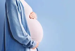 زنان باردار لب به این خوراکی‌ها نزنند