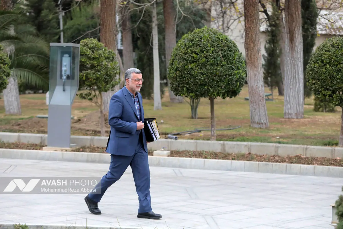 اعضای هیأت دولت در جمع خبرنگاران