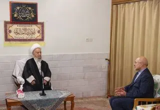 قالیباف گزارش عملکرد مجلس را به آیت الله جوادی آملی و مکارم شیرازی ارائه کرد