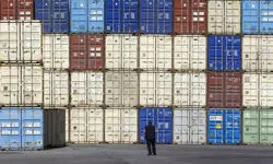 سقف محدودیت کارت بازرگانی در واردات برداشته شد