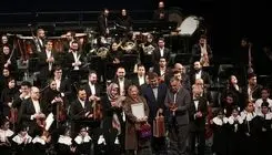 اولین بانوی رهبر ارکستر سمفونیک تهران: شجاعت می‌خواهد!