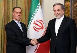 عراقچی با دو سفیر دیدار کرد