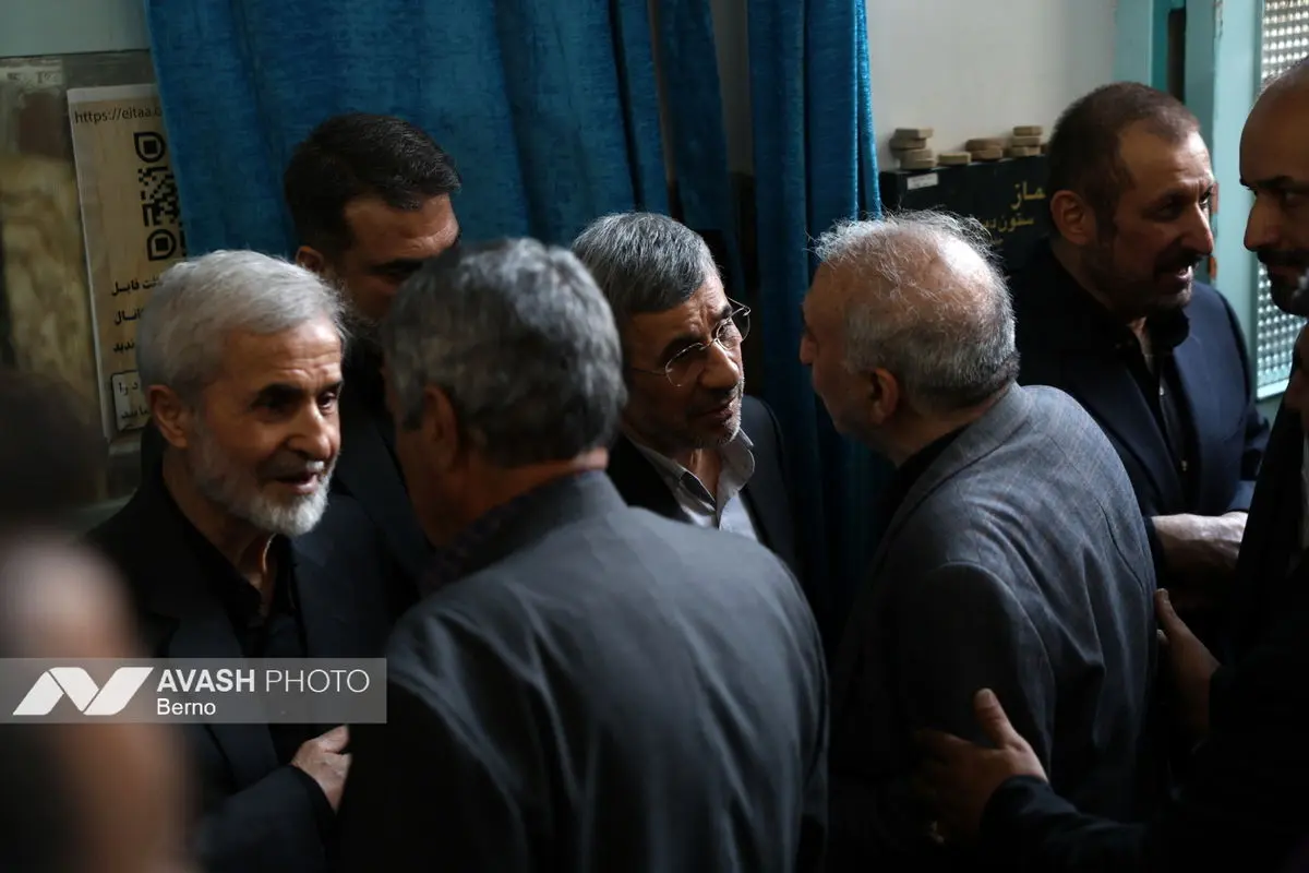 مراسم یادبود زرین احمدی‌نژاد در مسجد جامع نارمک