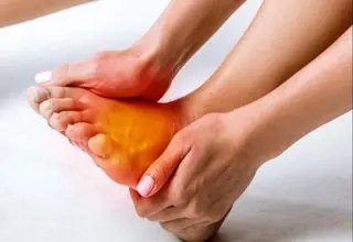 داغ شدن کف پا نشانه چیست؟