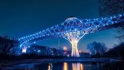 "پل طبیعت" در این روز آبی می‌شود