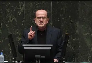 لاهوتی: وزیر راه و شهرسازی توقعات شخصی نمایندگان را برآورده نکرده است 