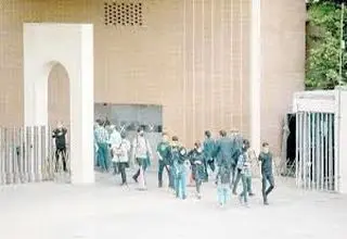 تهدید به جای آموزش 