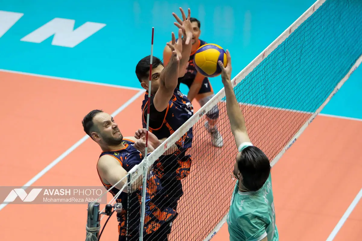 دیدار تیم های والیبال پیکان تهران و سایپا تهران