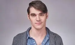 rj mitte (آر جی میت) بازیگری که دنیا را در شوک فرو برد