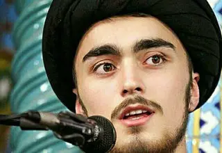 سید احمد خمینی: در تهران می‌مانیم 