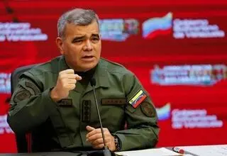 وزیر دفاع ونزوئلا زنده است 
