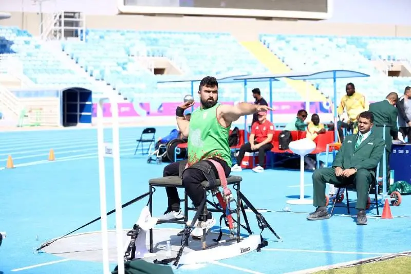 طلای پرتاب وزنه پارادوومیدانی برای یاسین خسروی/ اعجوبه ایرانی بالاتر از خالوندی و حیدری