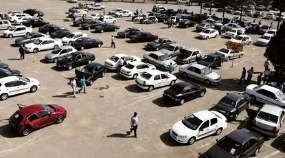 خودرو، گروگان دلار و سیاست/  قیمت‌ها گاز دادند و معاملات خودرو ترمز کردند
