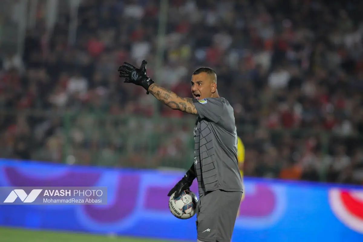 هفته دهم لیگ برتر فوتبال ایران؛ پرسپولیس - فولاد