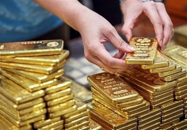 ورود ۷۰۰ کیلوگرم شمش طلای جدید توسط سرمایهگذاران خارجی به کشور