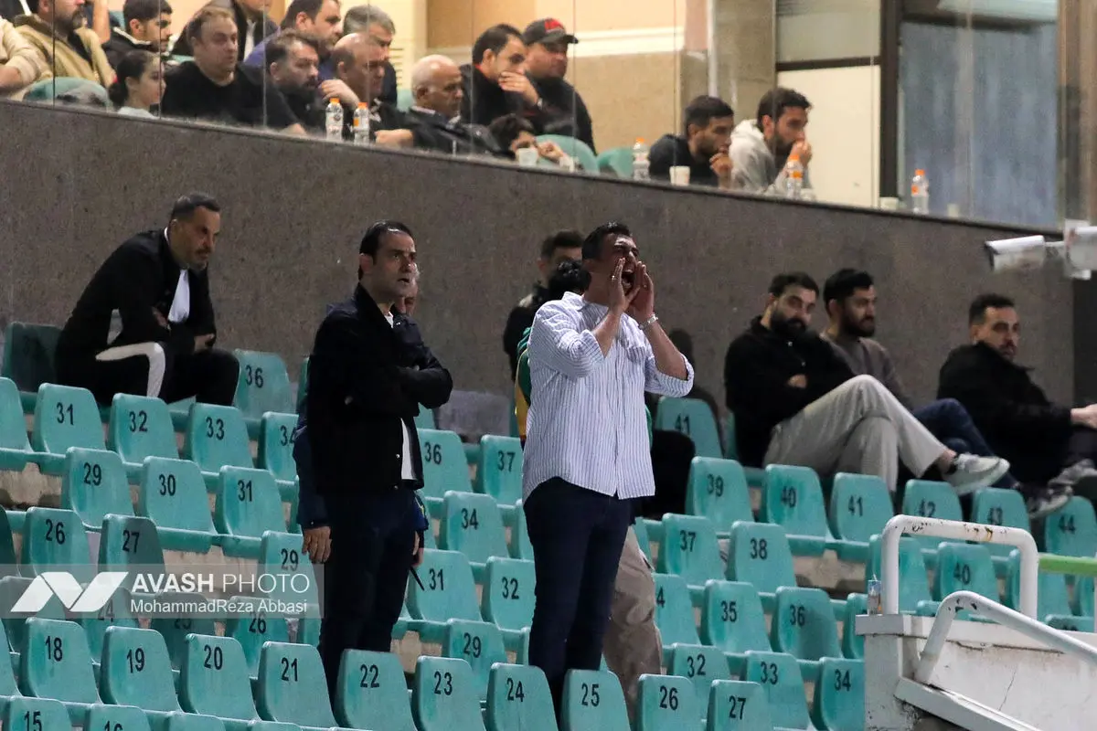 دیدار تیم های فوتبال  پرسپولیس تهران و خیبر خرم آباد