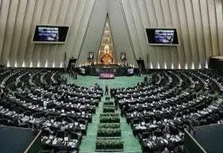 مواضع متفاوت نمایندگان یک روز پس از گفت‌وگوهای مسقط/حمله و دفاع از مذاکره‌کنندگان
