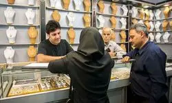 اعلام قیمت طلا و سکه در بازار؛ هر گرم طلای ۱۸عیار ۱۲ میلیون و ۱۹۹ هزار تومان