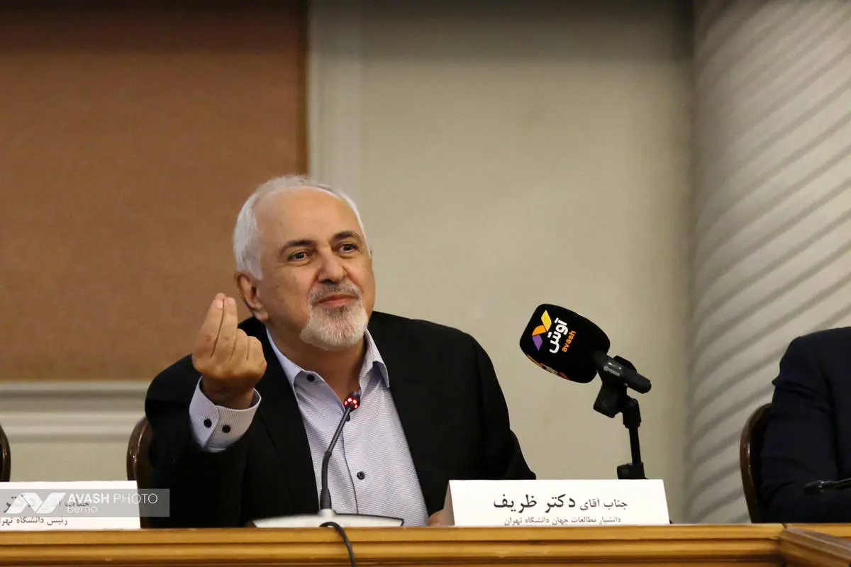 ظریف: در زندان گذشته نمانیم 