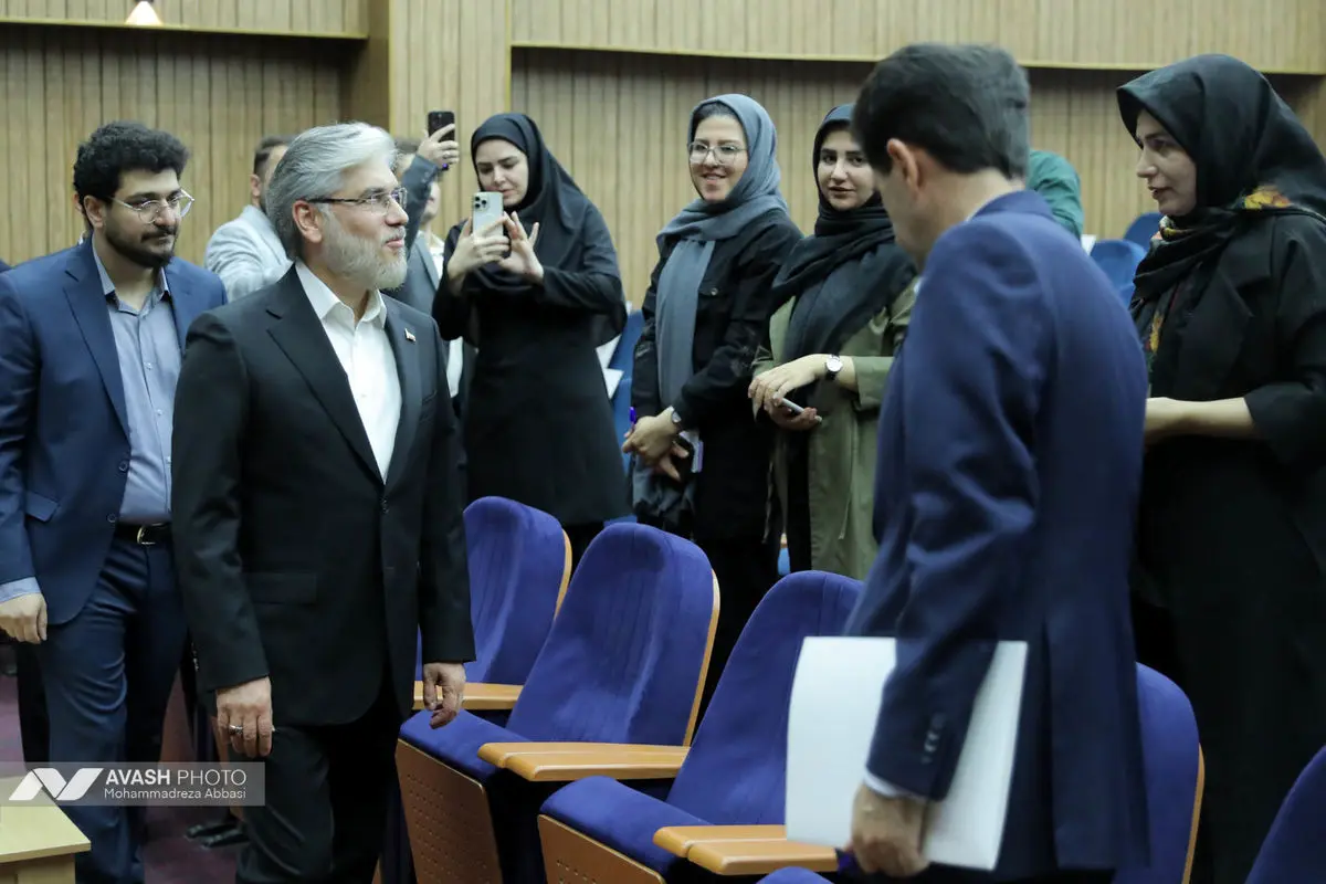 نشست خبری وزیر علوم، تحقیقات و فناوری
