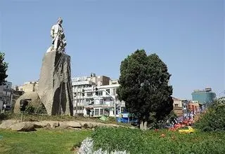 روایت نصب سه تندیس از فردوسی در تهران