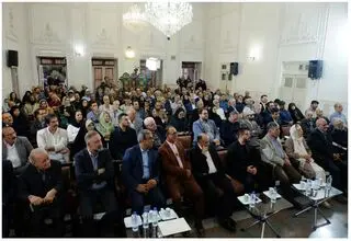 یک عمر پژوهش در سایه‌ حکیم فردوسی