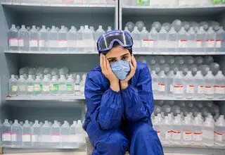 صدای پای بحران پرستاری در سلامت کشور/ چرا فریاد معیشتی پرستاران شنیده نمی‌شود؟