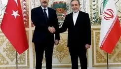 دیدار وزیر خارجه ترکیه با عراقچی