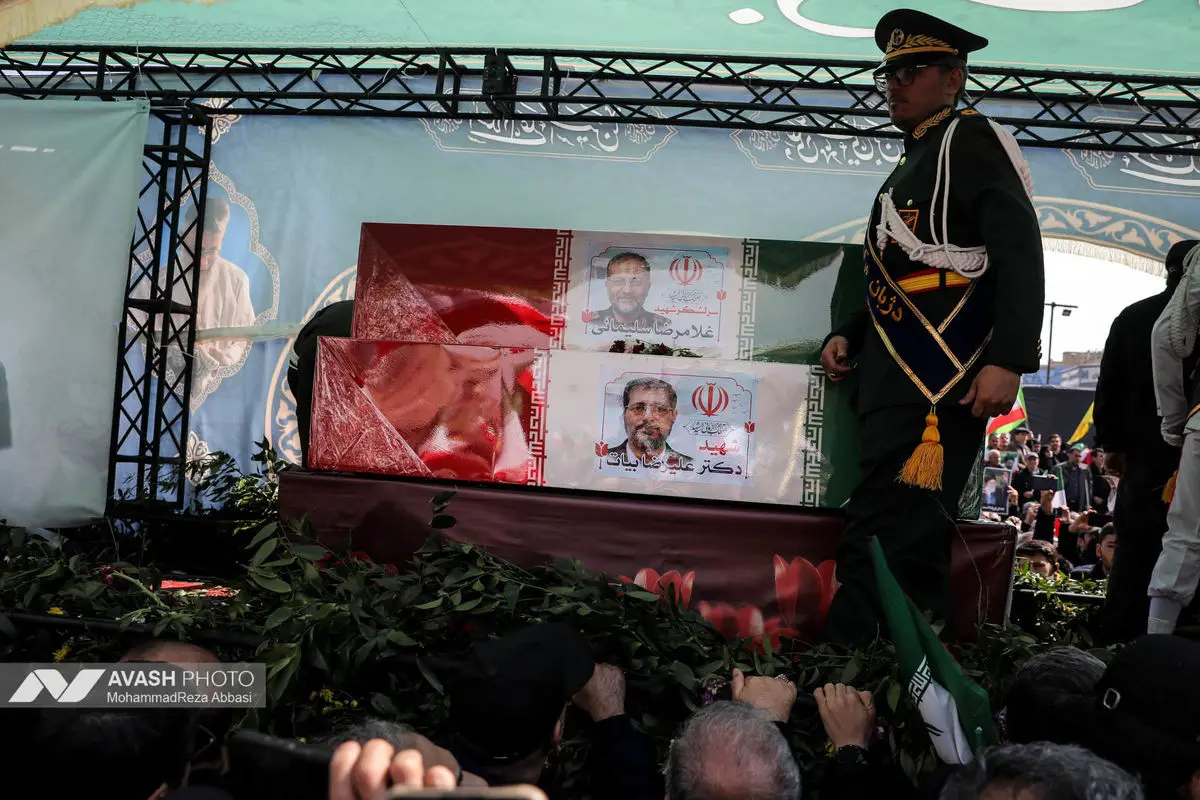 مراسم تشییع «علی لاریجانی»، «غلامرضا سلیمانی» و قهرمانان «ناو دنا»