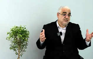 چرا از افراد بزرگ می ترسیم؟/ می‌خواهیم با رسایی، ثابتی، کوچک‌زاده و نبویان کشور را اداره کنیم؟ 